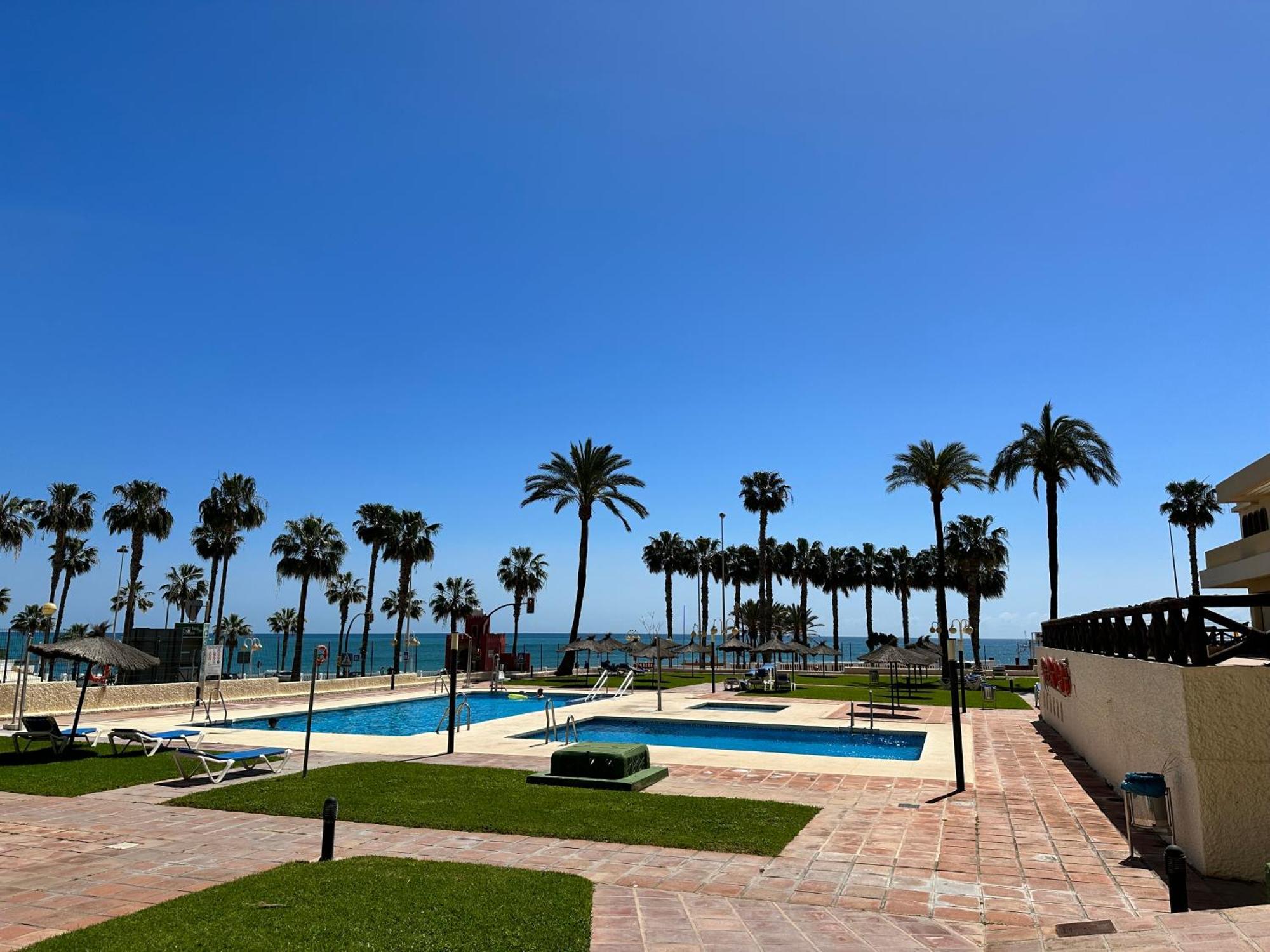Aloha Playa Sol Y Mar Benalmádena Exterior foto